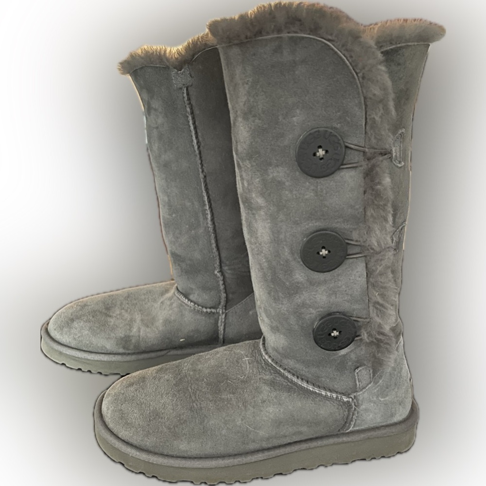 Ugg Bailey button triplet boots grey size 7